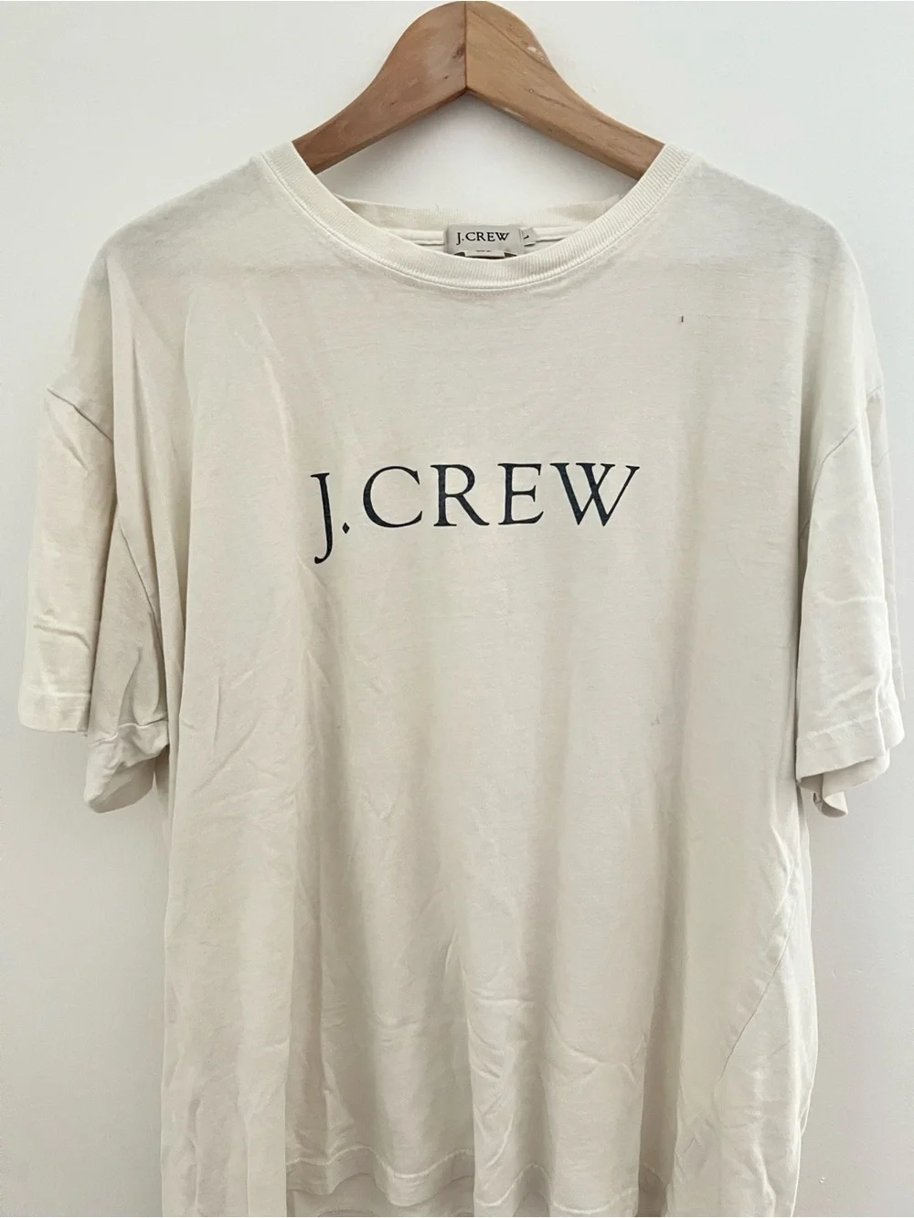 Vintage 90s J.Crew Men's Cream Logo T-Shirt